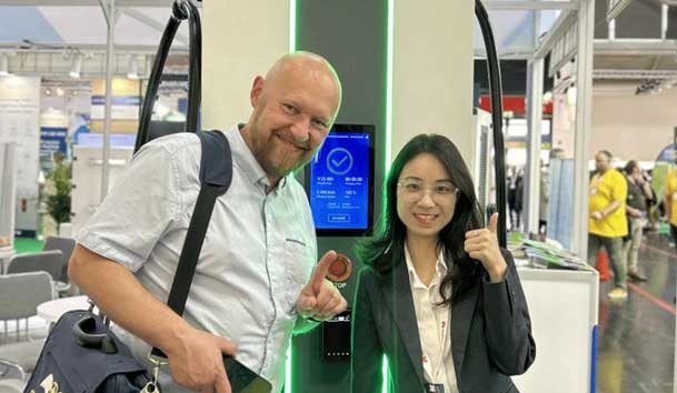 鴻嘉利閃耀2024歐洲智慧能源展丨聚焦創(chuàng)新技術(shù)，共筑全球碳中和未來(圖9)