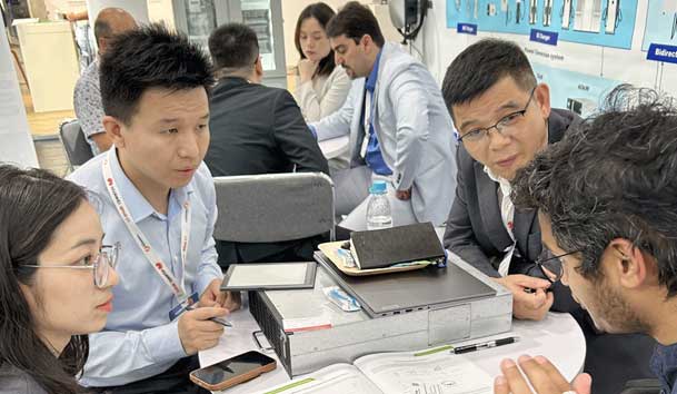 鴻嘉利閃耀2024歐洲智慧能源展丨聚焦創(chuàng)新技術(shù)，共筑全球碳中和未來(圖11)